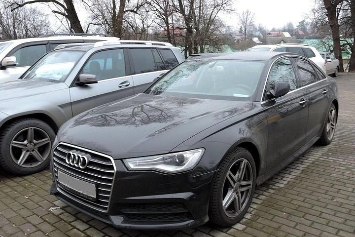Private Transfer: Larnaca to Larnaca International Airport (LCA)